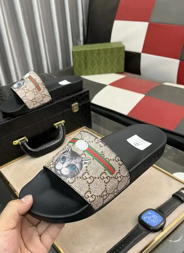 hype Gucci Slippers