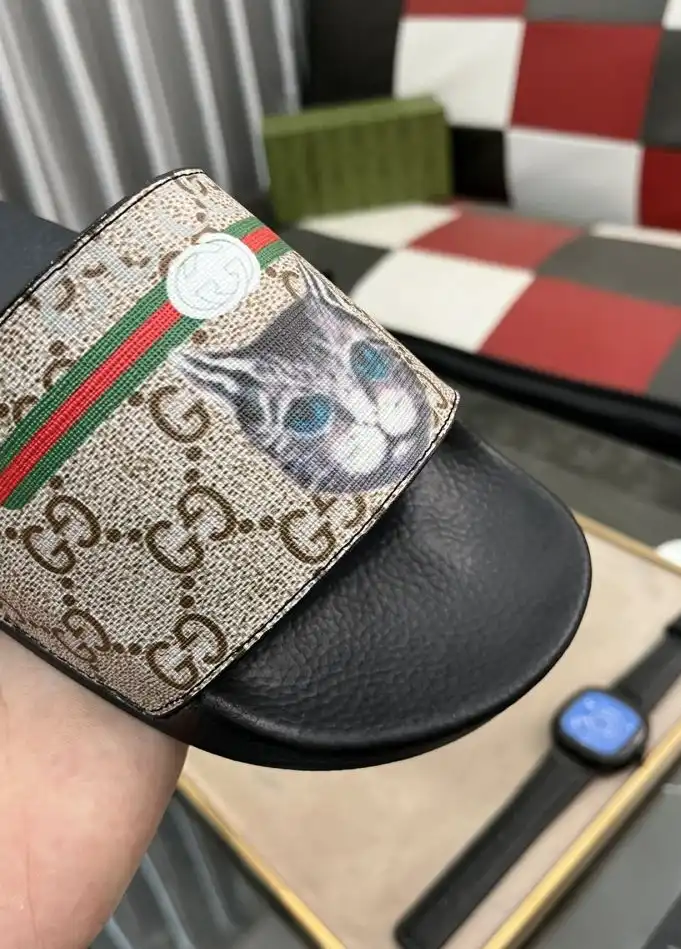 hype Gucci Slippers