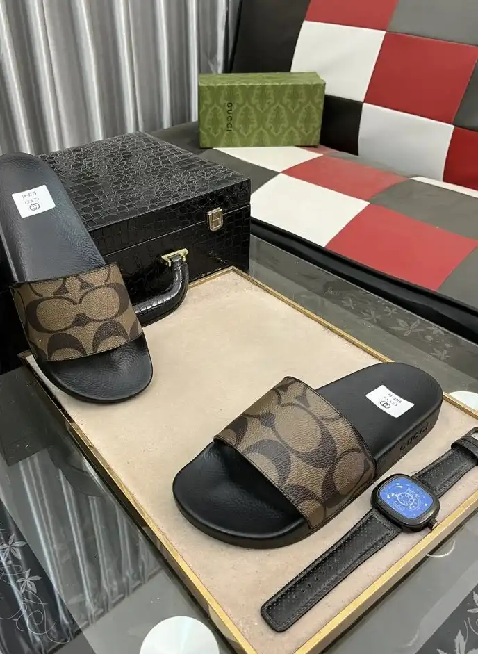 hype Gucci Slippers