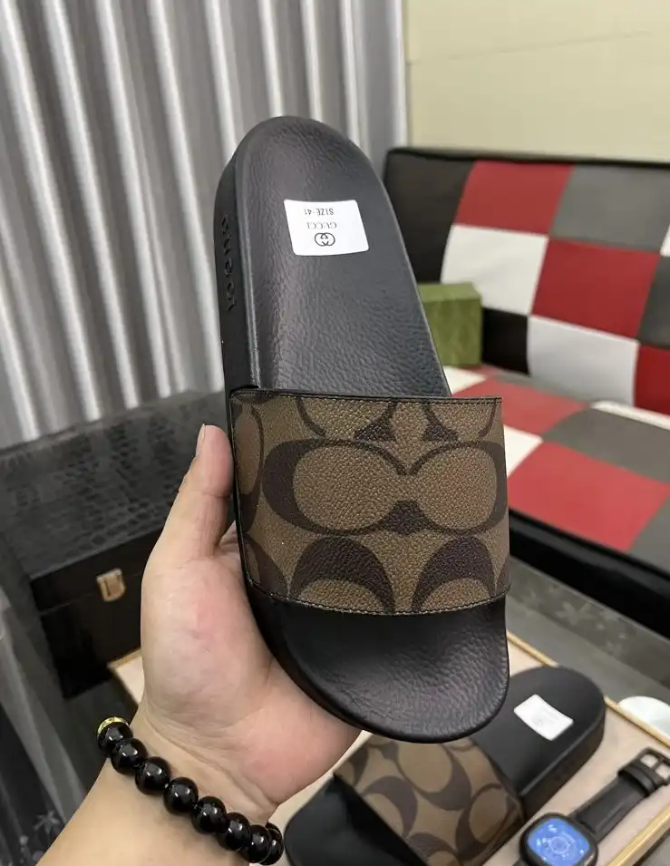 hype Gucci Slippers