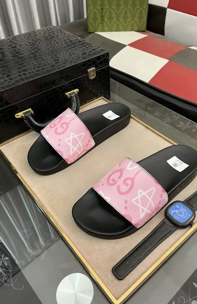 hype Gucci Slippers