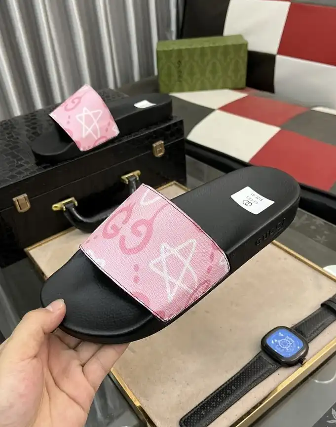 hype Gucci Slippers