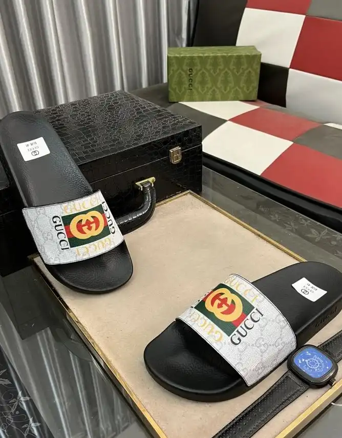 hype Gucci Slippers