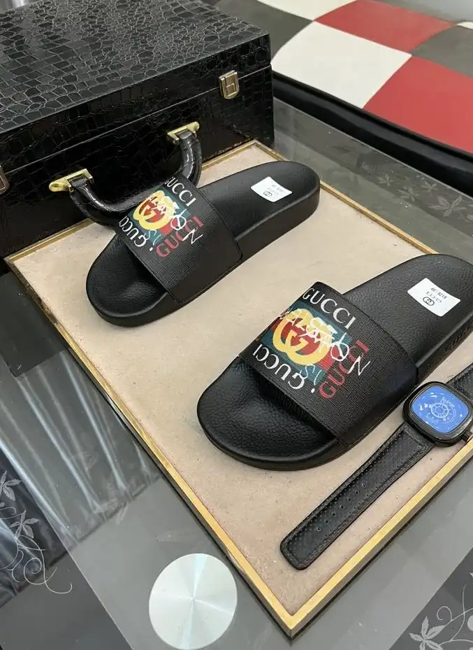 hype Gucci Slippers