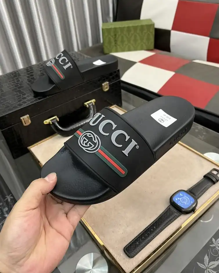 hype Gucci Slippers