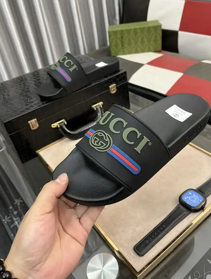 hype Gucci Slippers