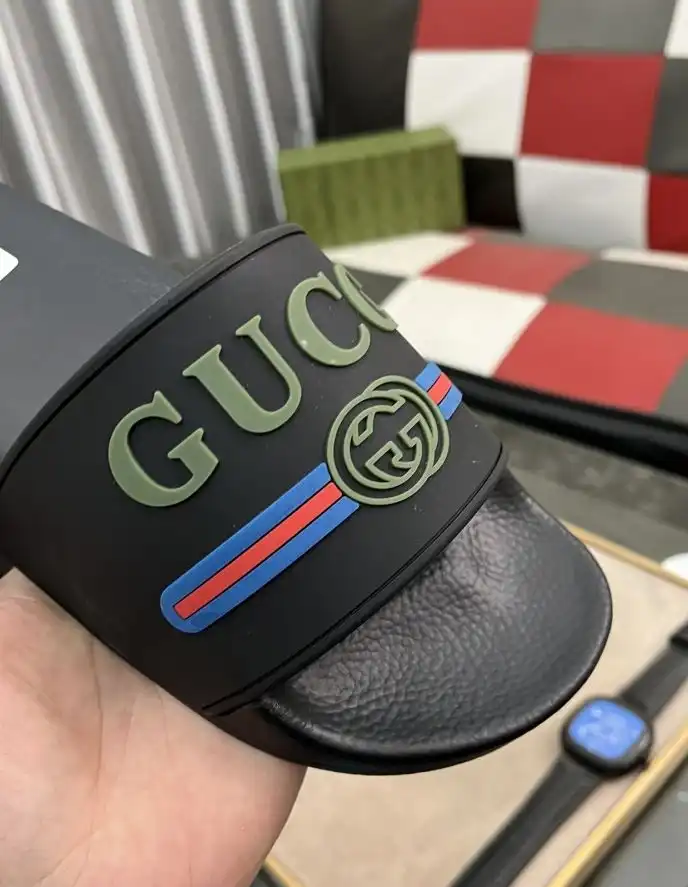 hype Gucci Slippers