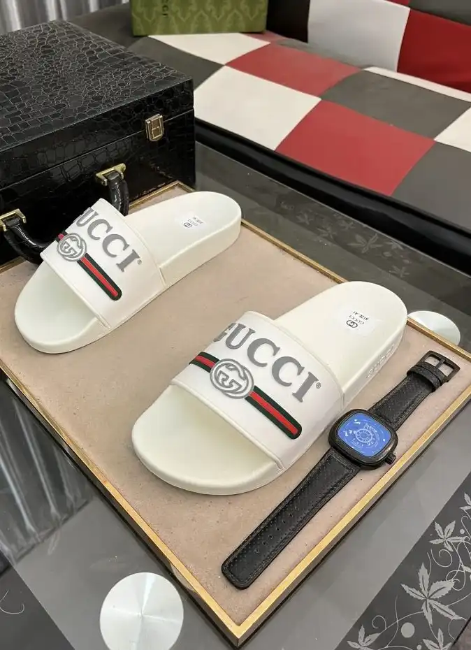 hype Gucci Slippers