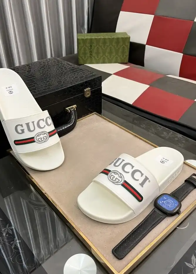 hype Gucci Slippers