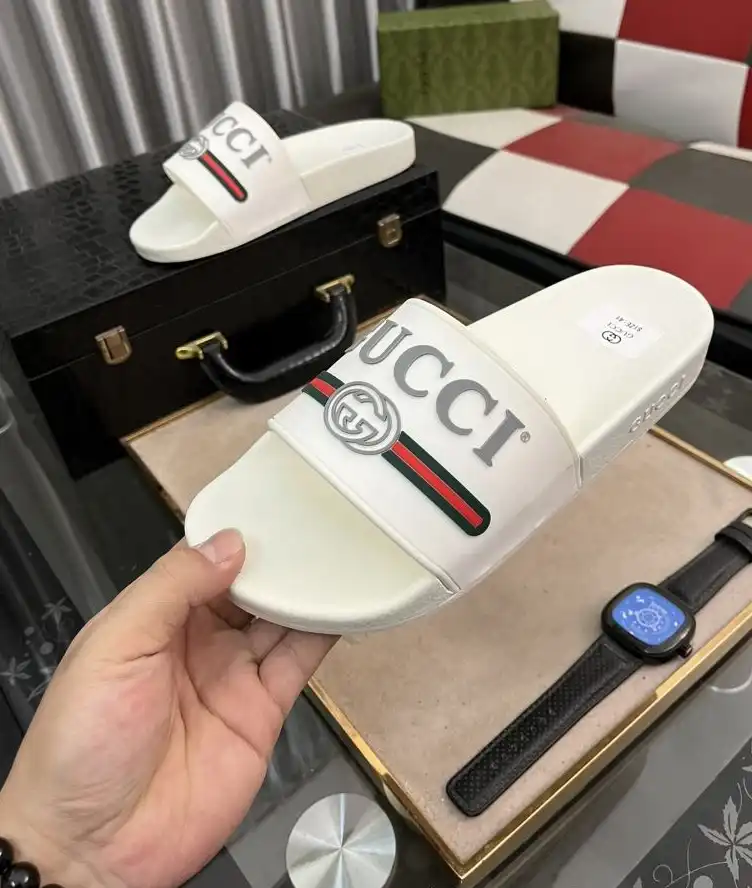 hype Gucci Slippers