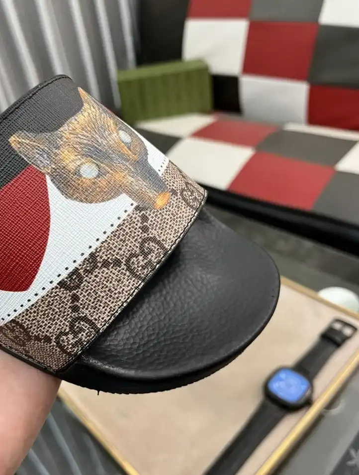 hype Gucci Slippers