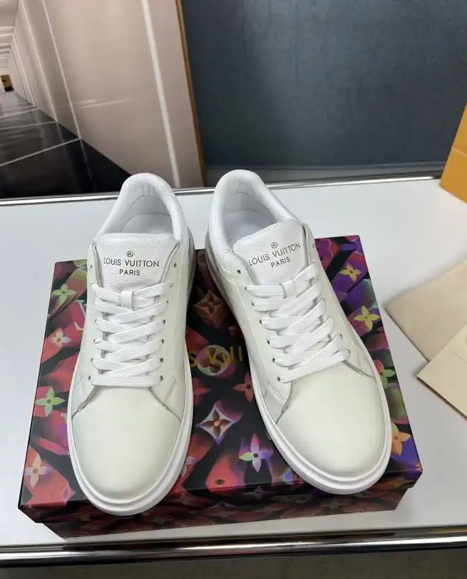 hype Louis Vuitton Sneakers