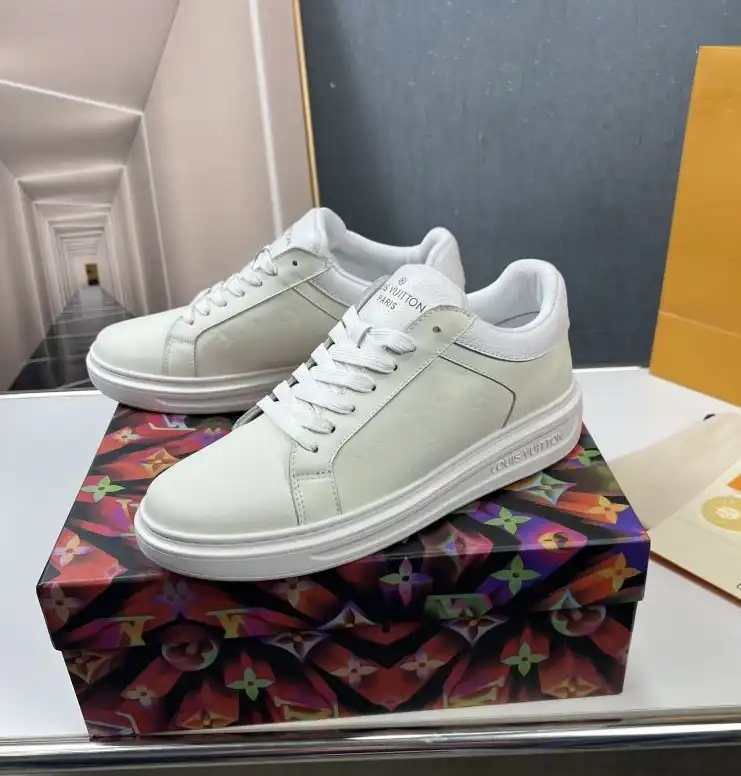 hype Louis Vuitton Sneakers