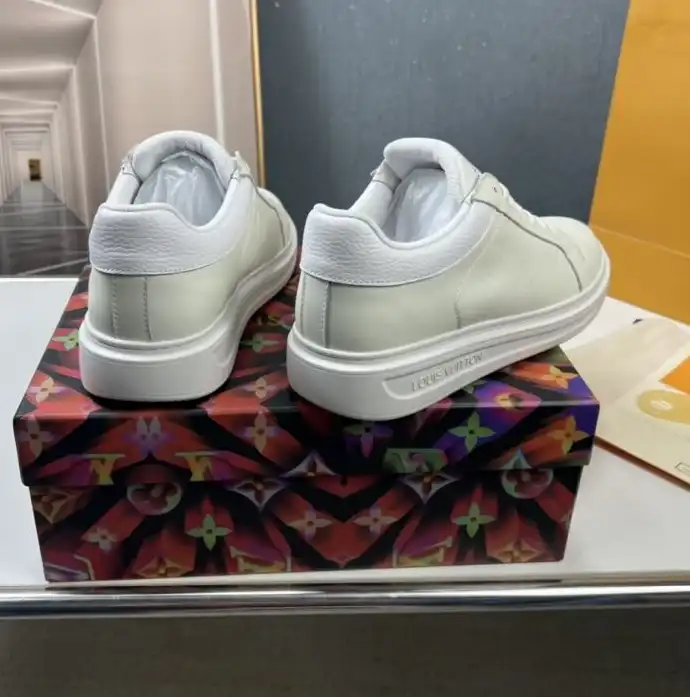 hype Louis Vuitton Sneakers