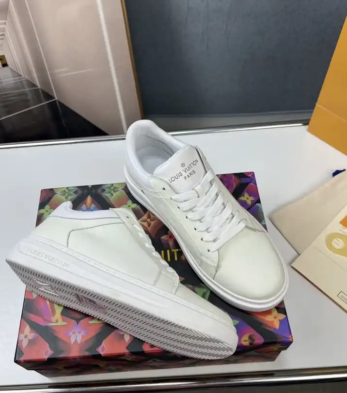 hype Louis Vuitton Sneakers