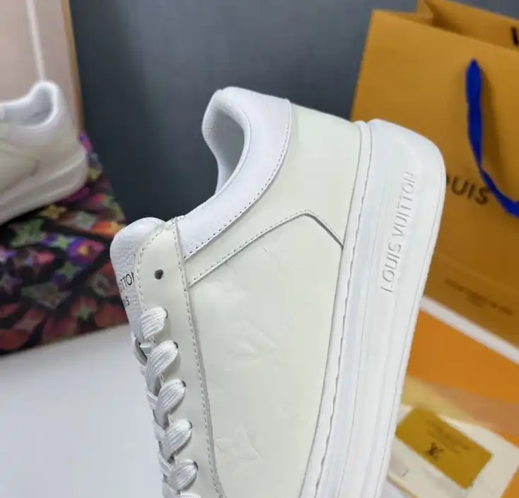 hype Louis Vuitton Sneakers