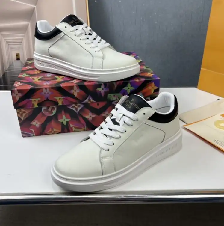 hype Louis Vuitton Sneakers