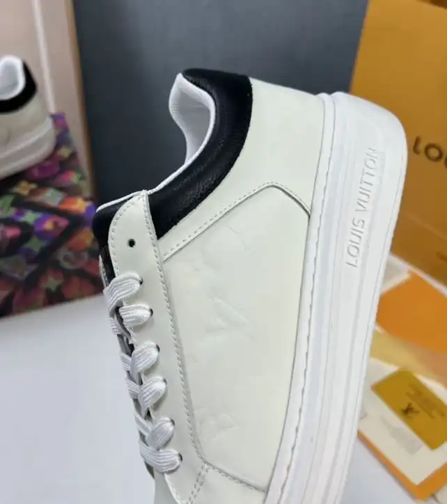 hype Louis Vuitton Sneakers