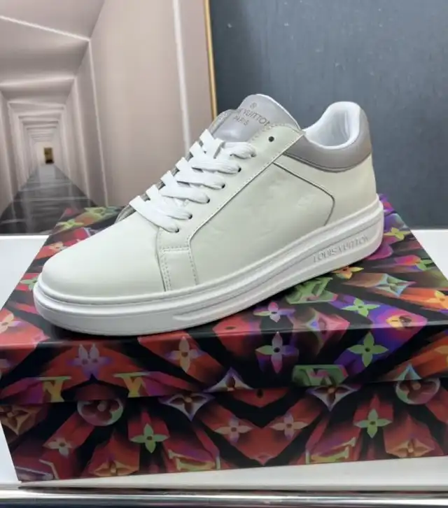 hype Louis Vuitton Sneakers