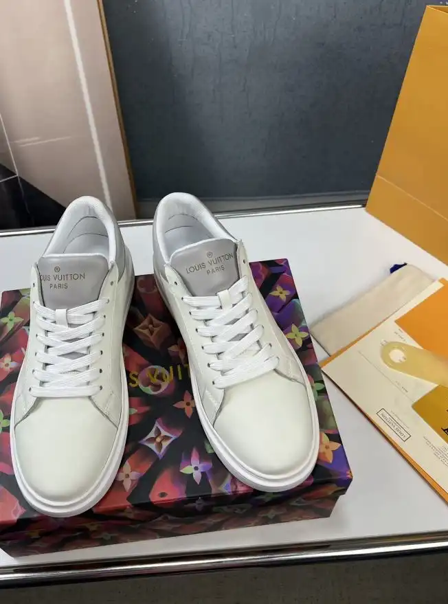 hype Louis Vuitton Sneakers