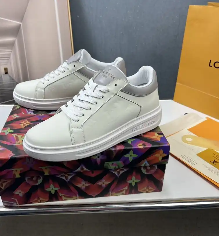 hype Louis Vuitton Sneakers