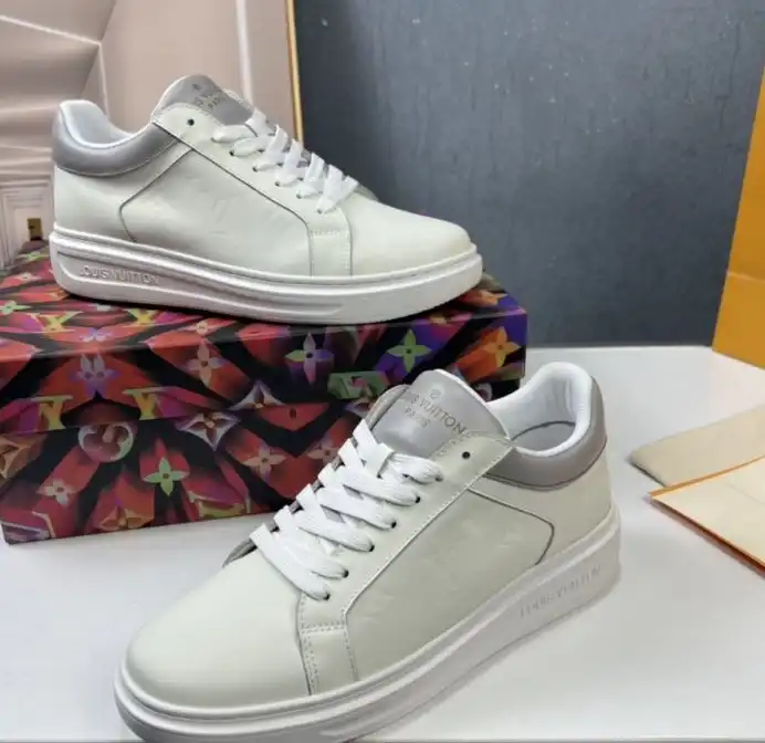 hype Louis Vuitton Sneakers