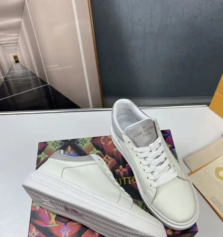 hype Louis Vuitton Sneakers