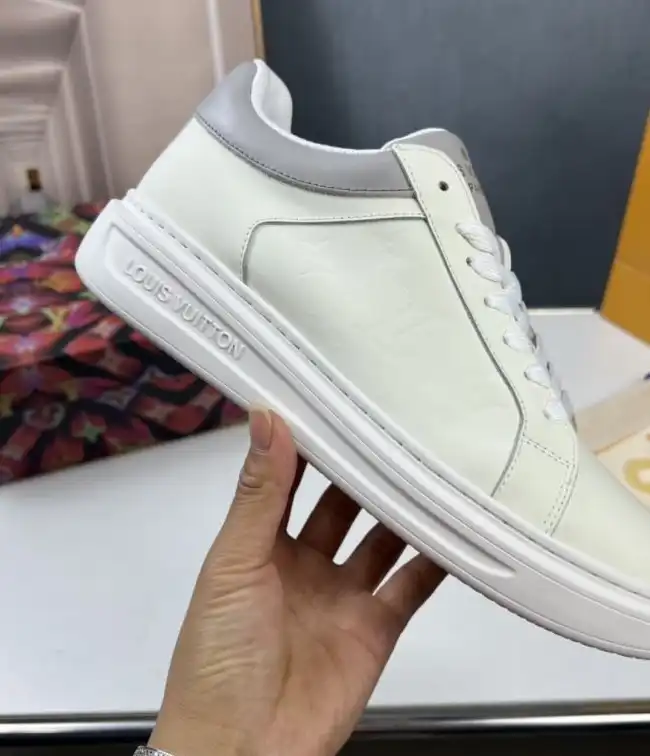 hype Louis Vuitton Sneakers