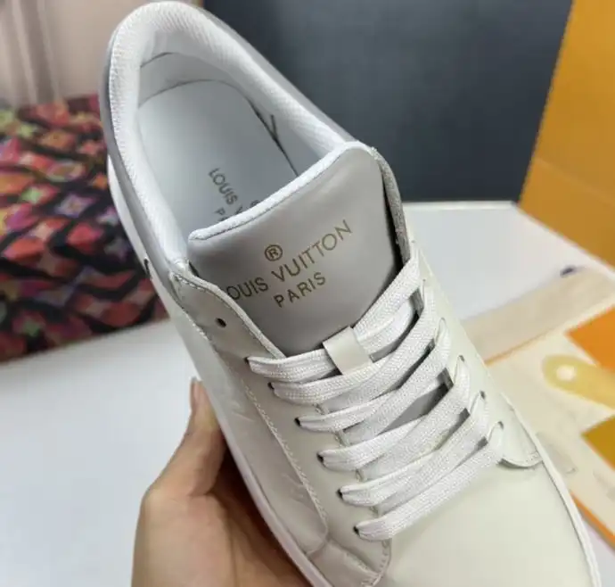 hype Louis Vuitton Sneakers