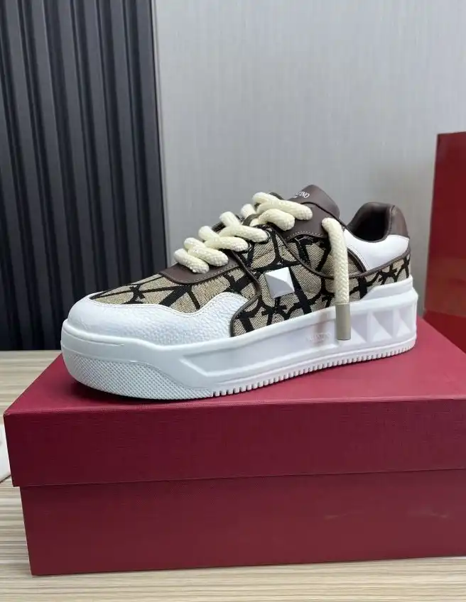 hype Valentino Casual Shoes