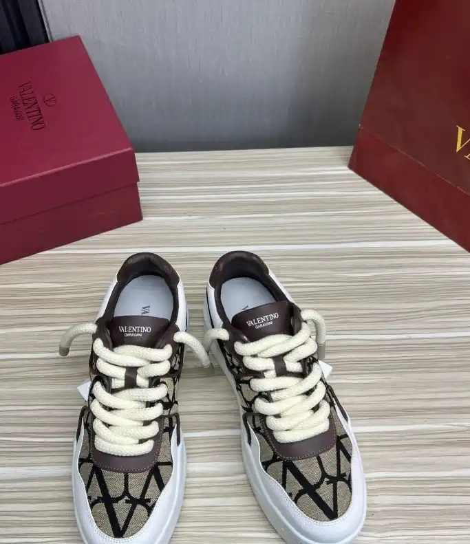 hype Valentino Casual Shoes