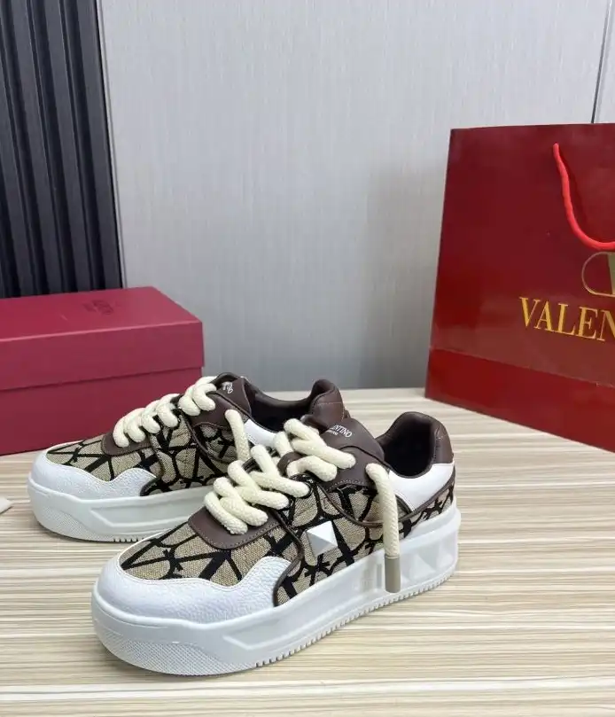 hype Valentino Casual Shoes