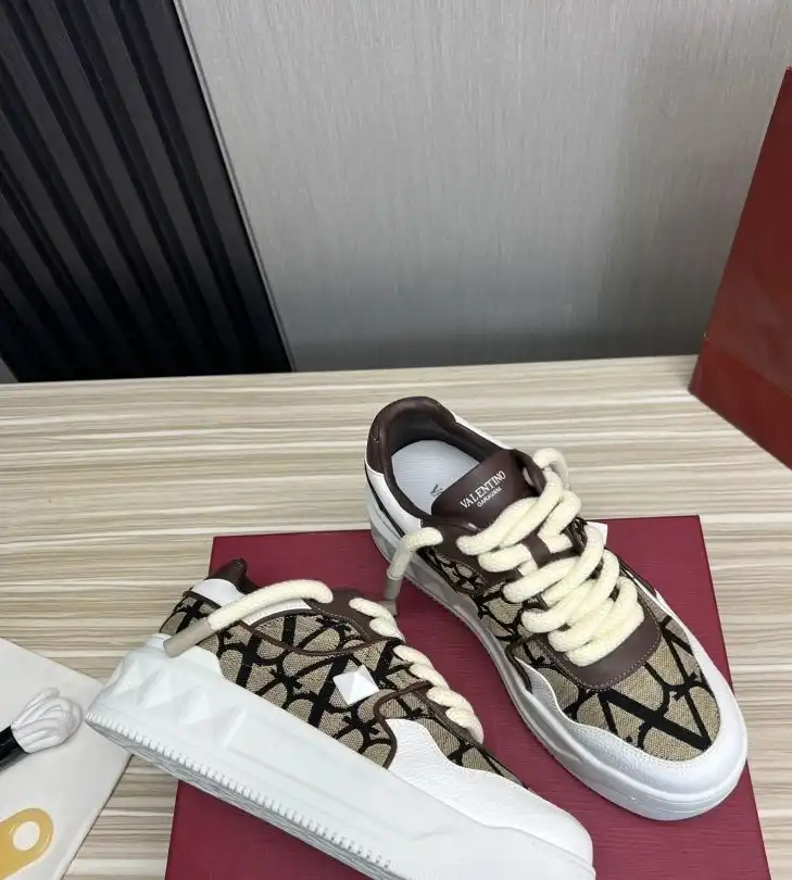 hype Valentino Casual Shoes