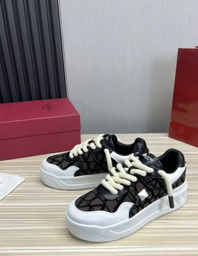 hype Valentino Casual Shoes