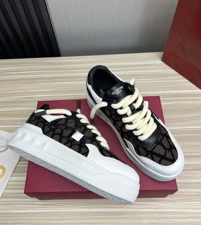 hype Valentino Casual Shoes