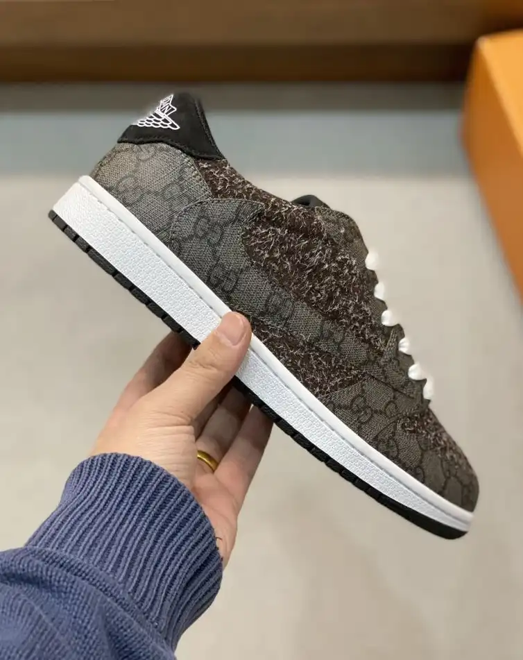 hype Louis Vuitton Sneakers