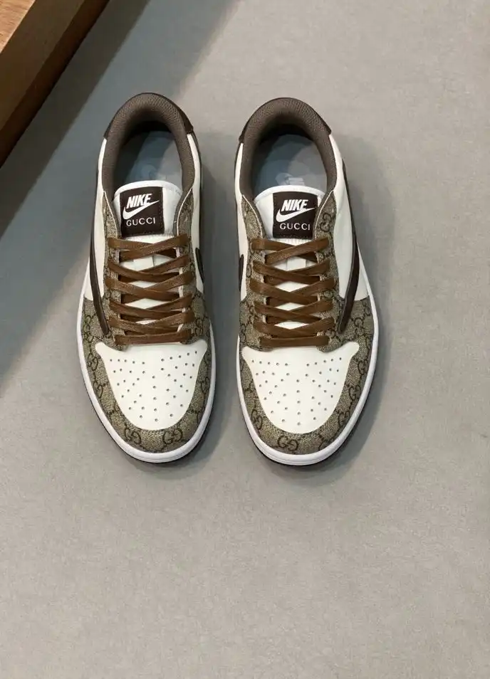 hype Louis Vuitton Sneakers