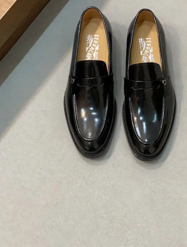 hype Ferragamo Leather Shoes