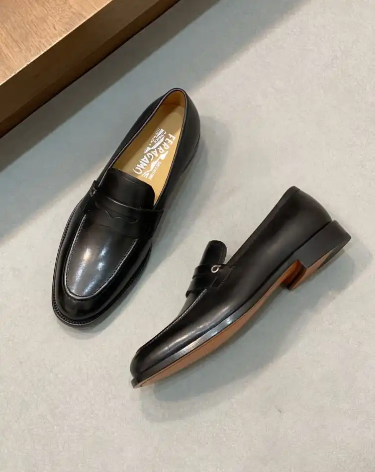 hype Ferragamo Leather Shoes