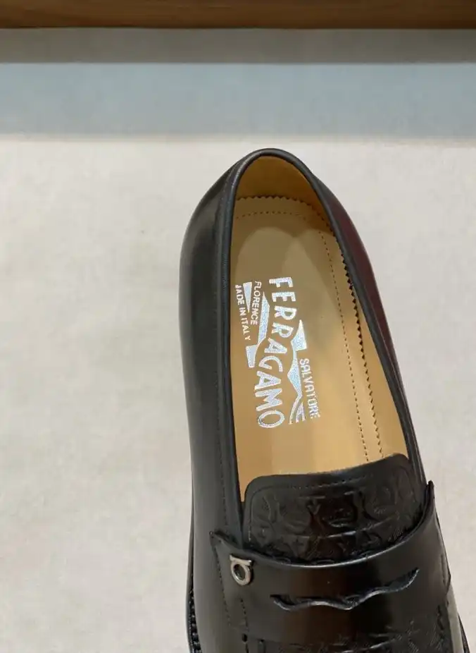 hype Ferragamo Leather Shoes