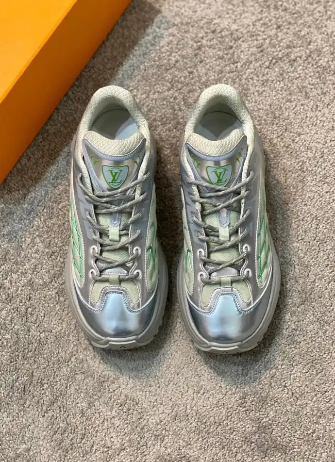 hype Louis Vuitton Sneakers