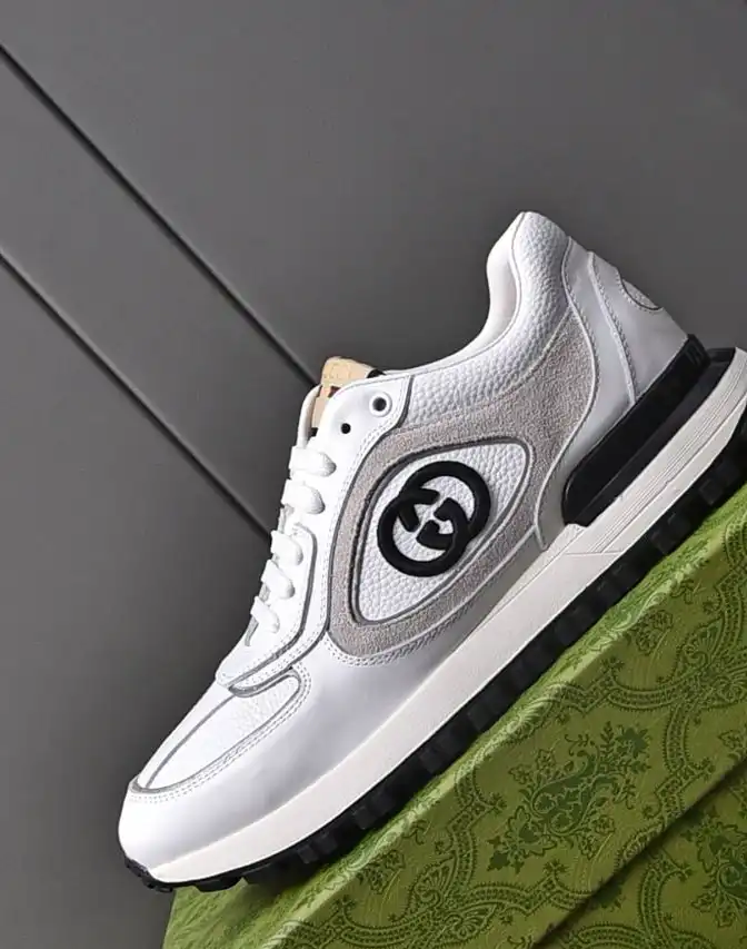 hype Gucci Sneakers