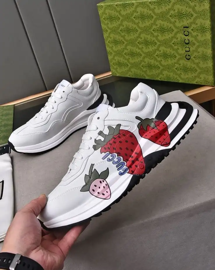 hype Gucci Sneakers