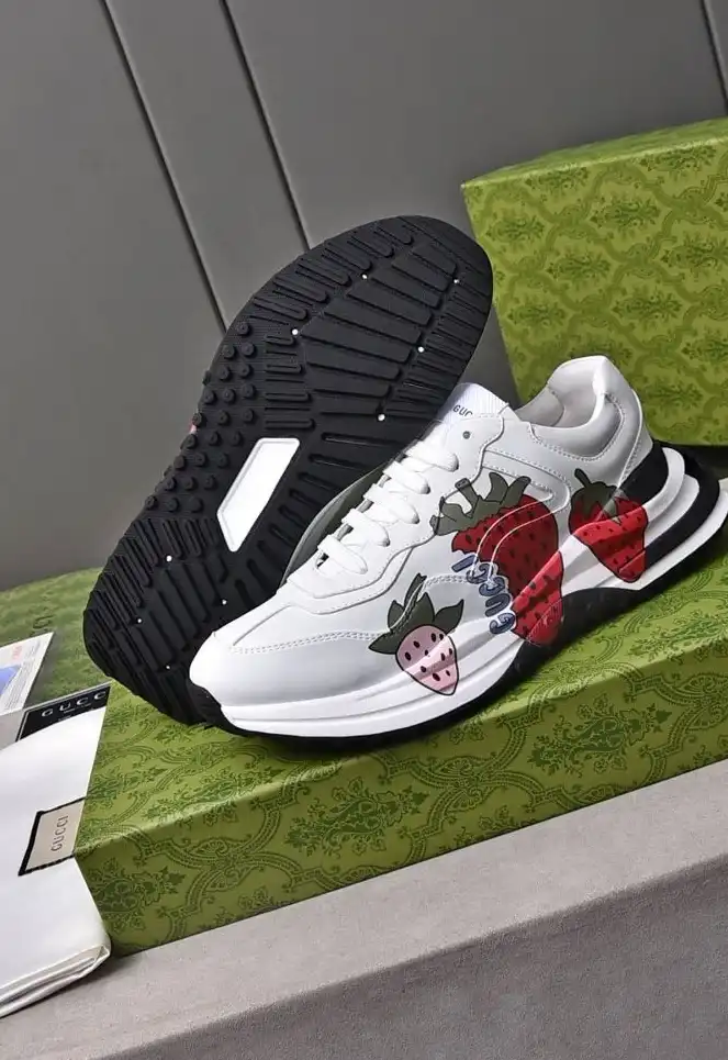 hype Gucci Sneakers