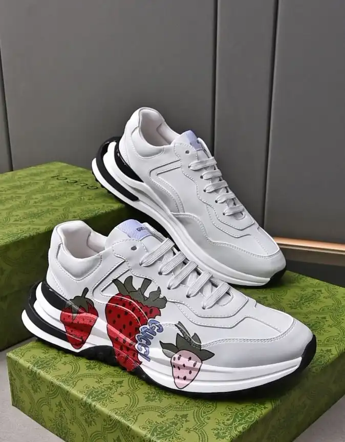 hype Gucci Sneakers