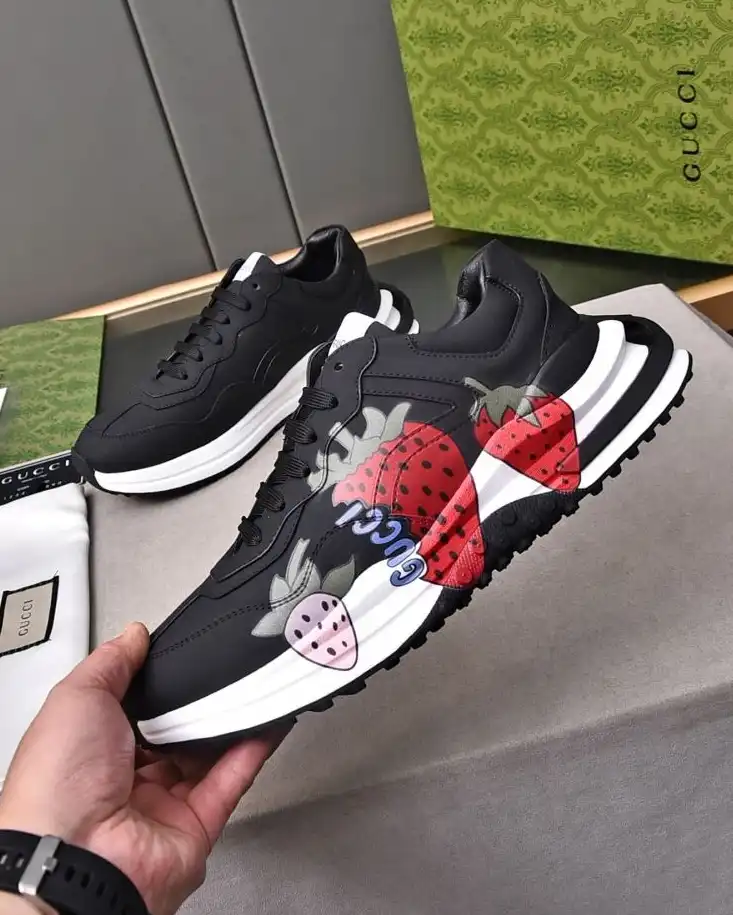 hype Gucci Sneakers