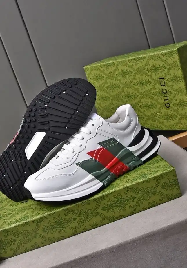 hype Gucci Sneakers