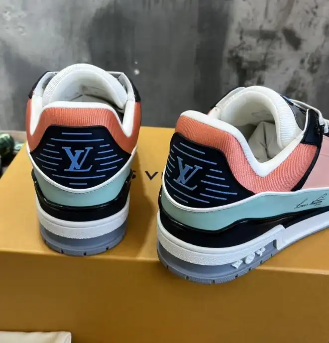 hype Louis Vuitton Sneakers