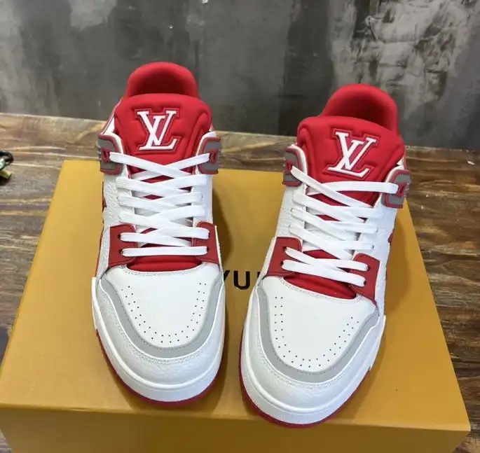 hype Louis Vuitton Sneakers