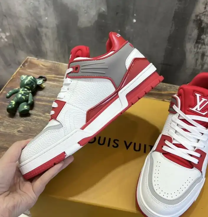 hype Louis Vuitton Sneakers